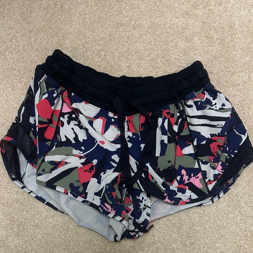 Lululemon hotty hot shorts
